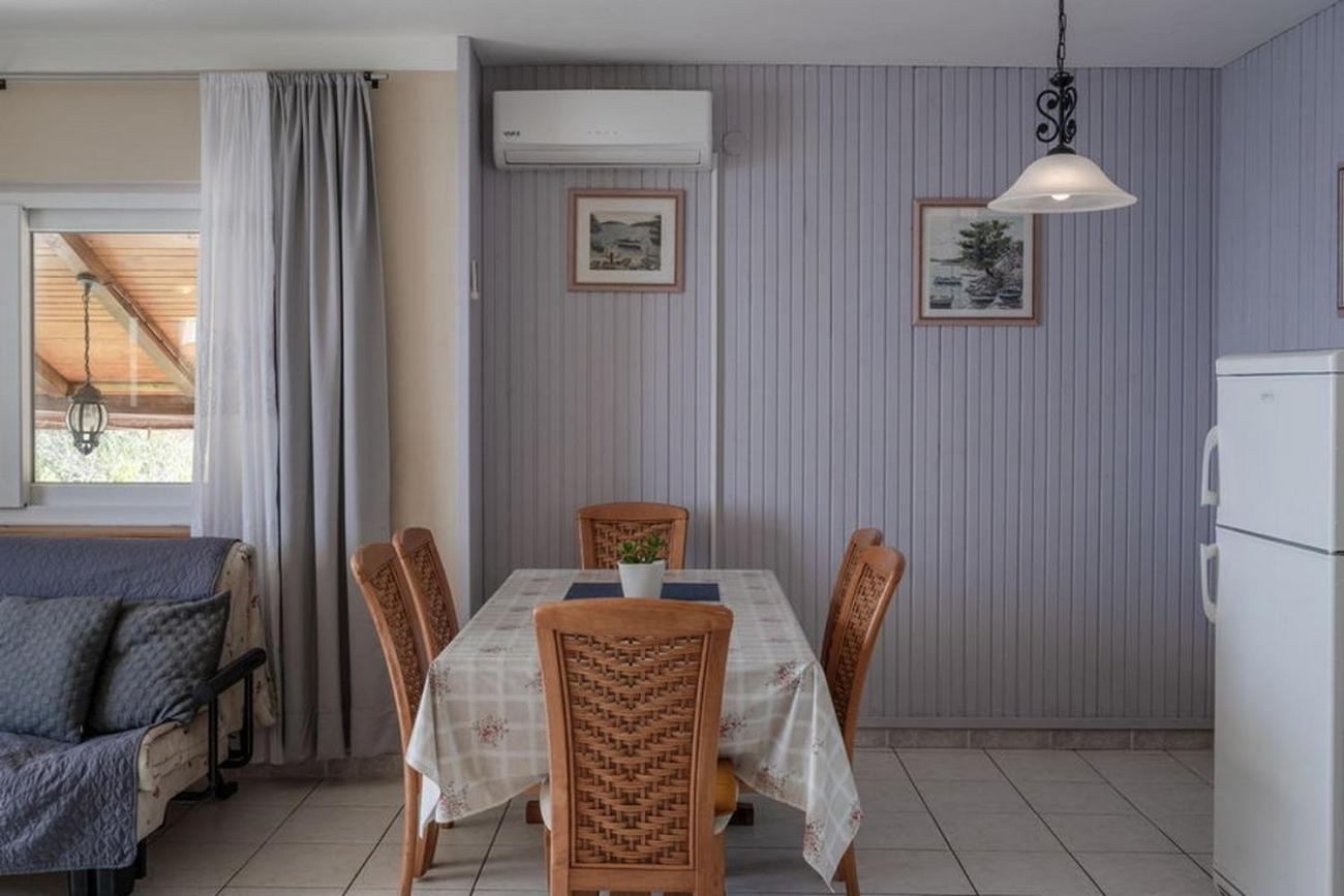 Villa Seaside Family Friendly House With A Swimming Pool Prigradica, Korcula - 21022 Blato  Zimmer foto
